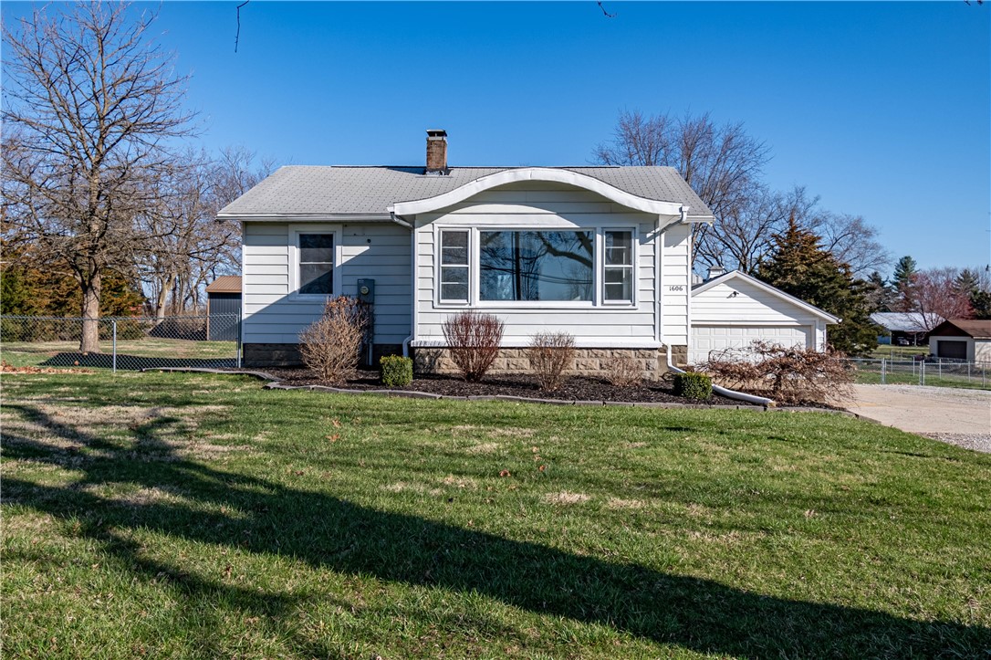 1606 Heritage Drive, Decatur, IL 62521