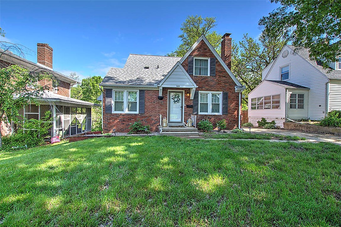 1624 W Forest Avenue, Decatur, IL 62522