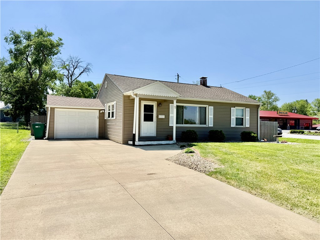 5 1st Drive, Decatur, IL 62521