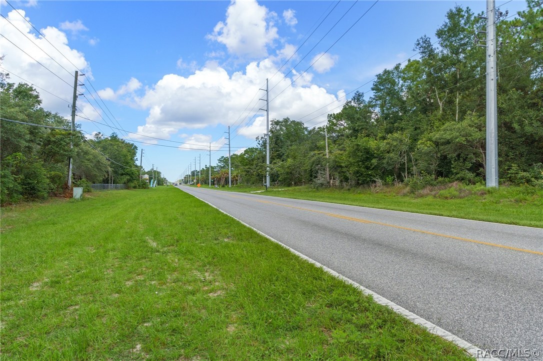 6779 W Grover Cleveland Boulevard, Homosassa, FL 34446
