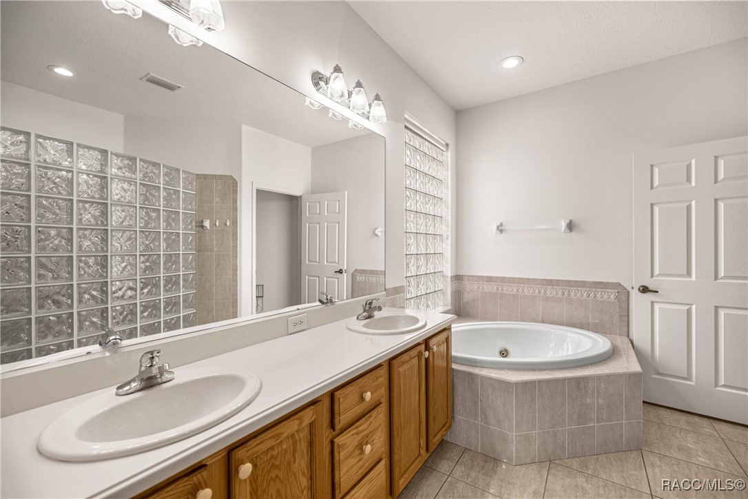1328 W Diamond Shore Loop, Hernando, FL 34442