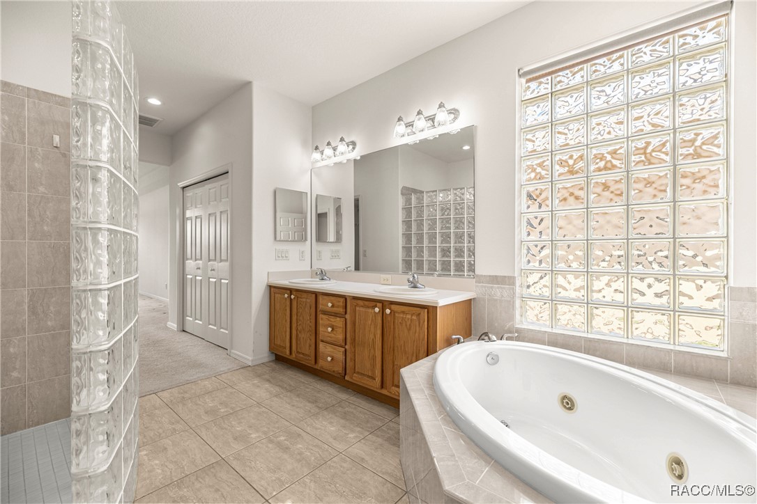 1328 W Diamond Shore Loop, Hernando, FL 34442