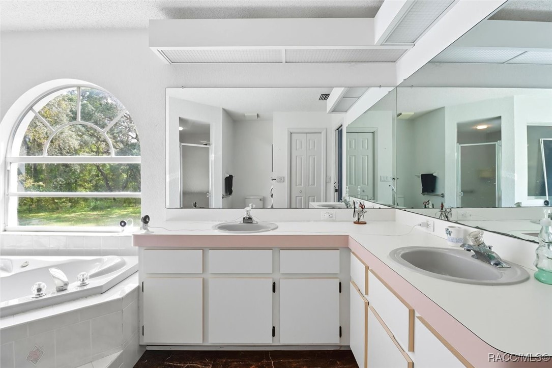 4355 W Justice Court, Homosassa, FL 34446