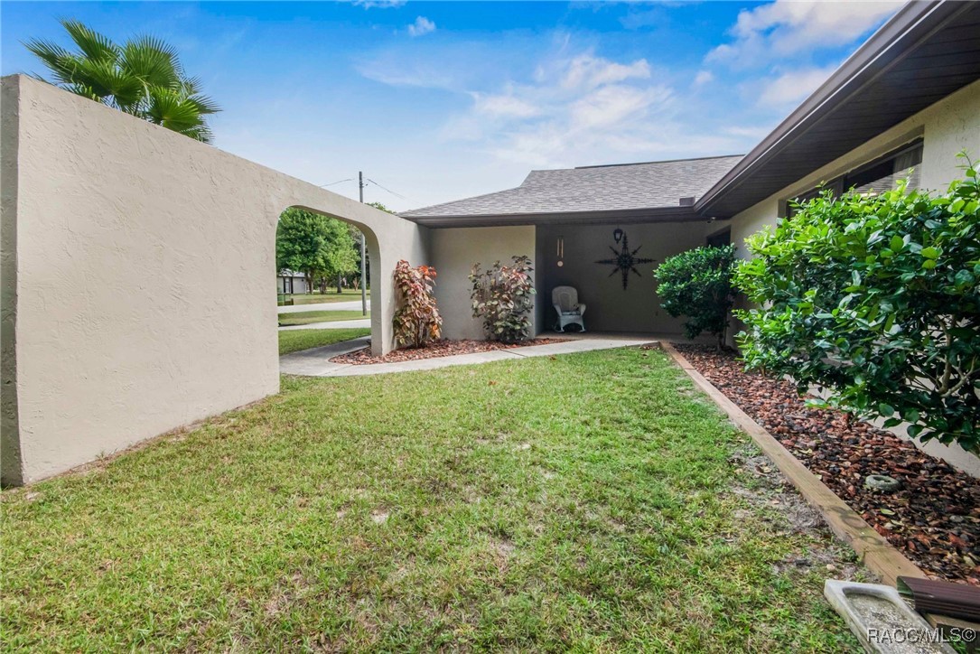 9161 N Bertin Drive, Citrus Springs, FL 34434