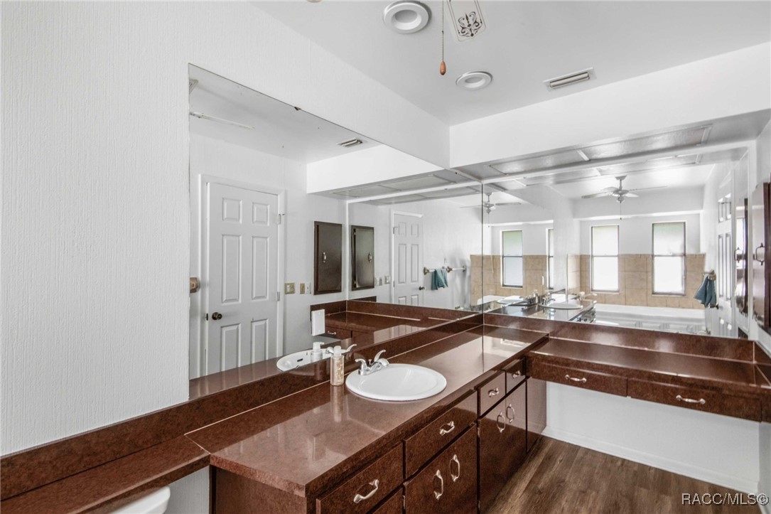 9161 N Bertin Drive, Citrus Springs, FL 34434