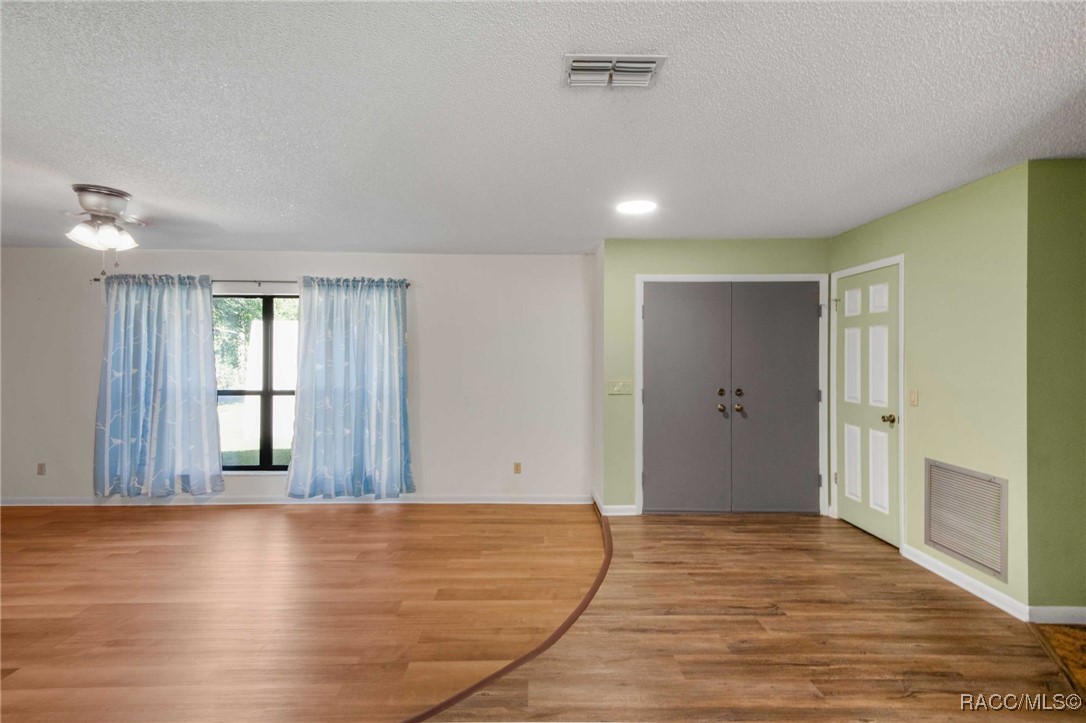 9161 N Bertin Drive, Citrus Springs, FL 34434