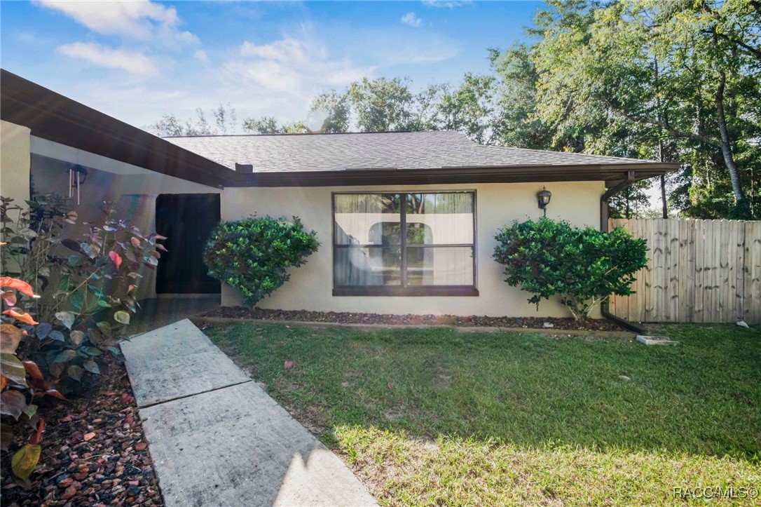 9161 N Bertin Drive, Citrus Springs, FL 34434