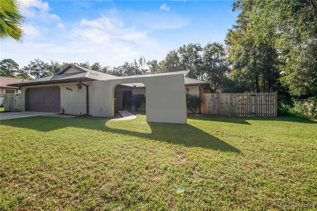 9161 N Bertin Drive, Citrus Springs, FL 34434