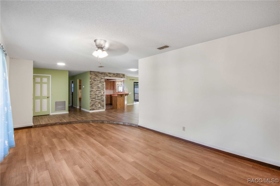 9161 N Bertin Drive, Citrus Springs, FL 34434