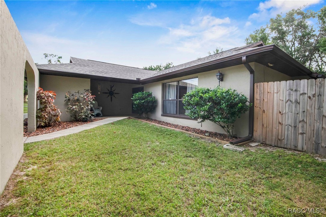 9161 N Bertin Drive, Citrus Springs, FL 34434