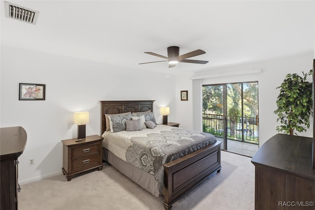 11328 W Bayshore Drive, Crystal River, FL 34429