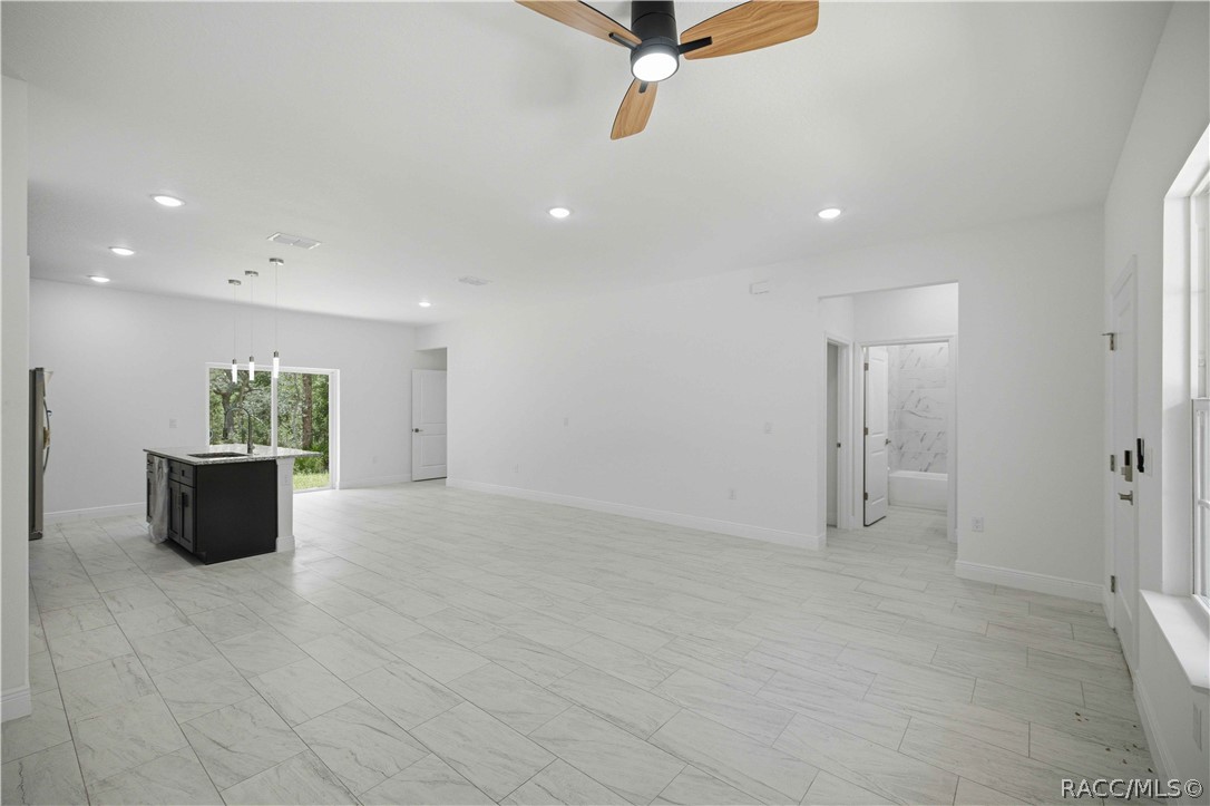 6346 N Darlington Drive, Dunnellon, FL 34434