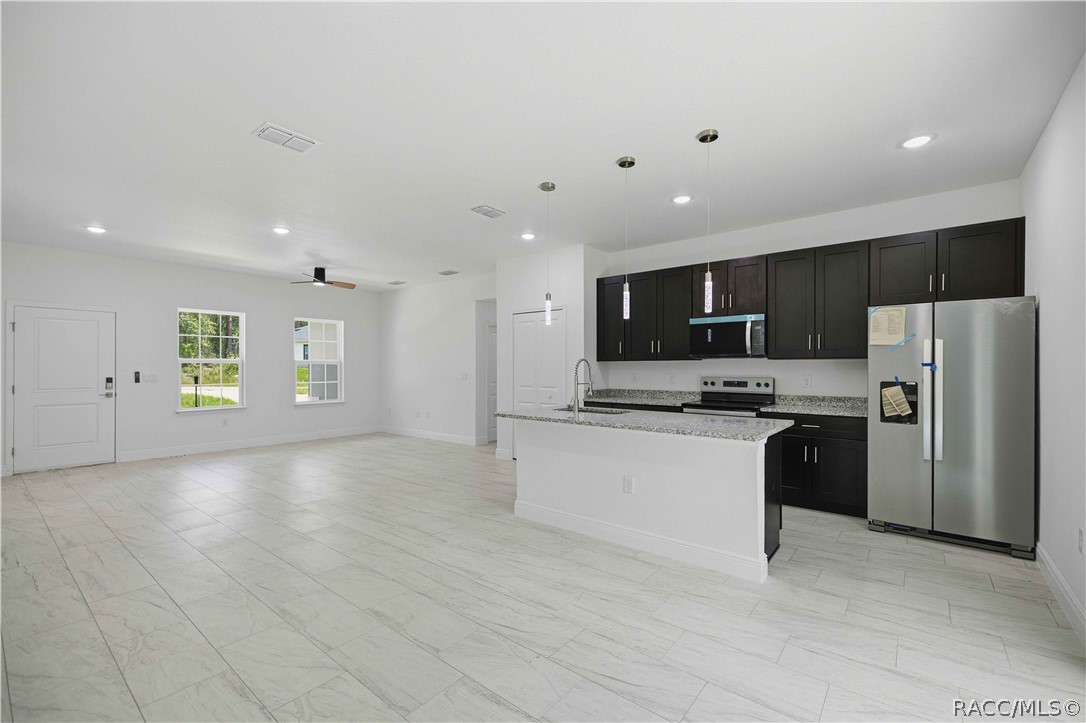 6346 N Darlington Drive, Dunnellon, FL 34434