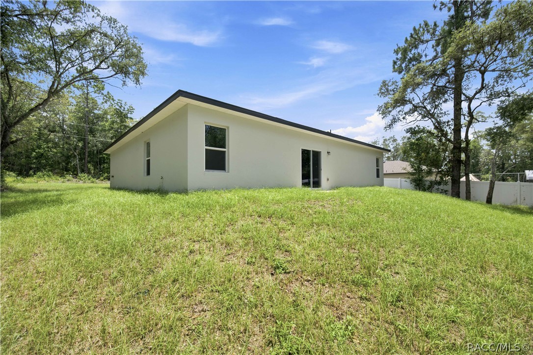 6346 N Darlington Drive, Dunnellon, FL 34434