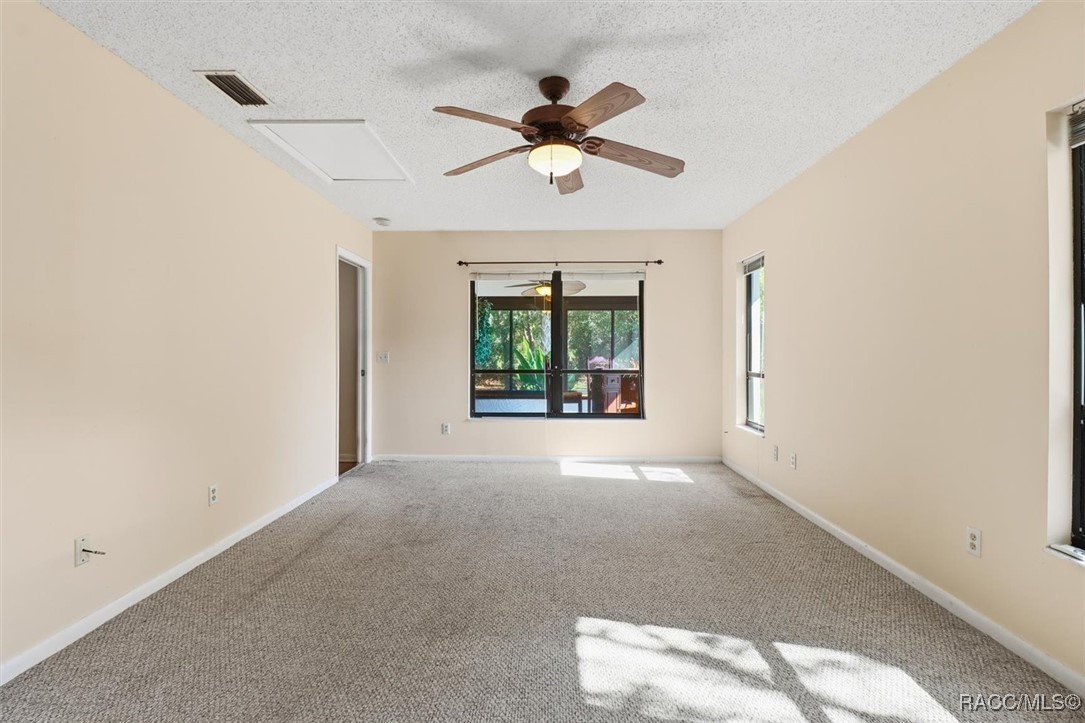 98 Sycamore Circle, Homosassa, FL 34446