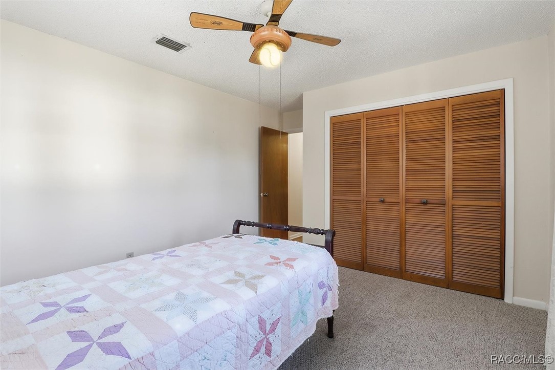 98 Sycamore Circle, Homosassa, FL 34446