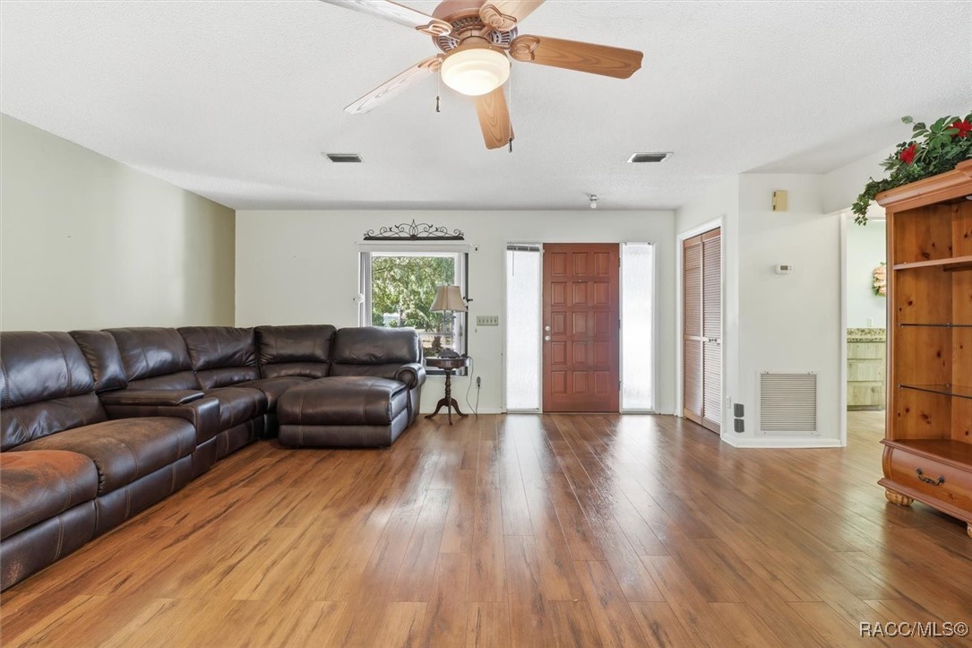 98 Sycamore Circle, Homosassa, FL 34446 98 Sycamore Circle, Homosassa, FL 34446