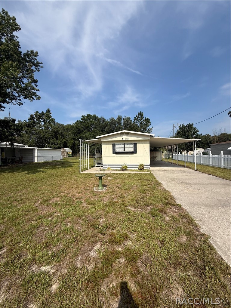 7120 S Sesame Street Terrace, Homosassa, FL 34446