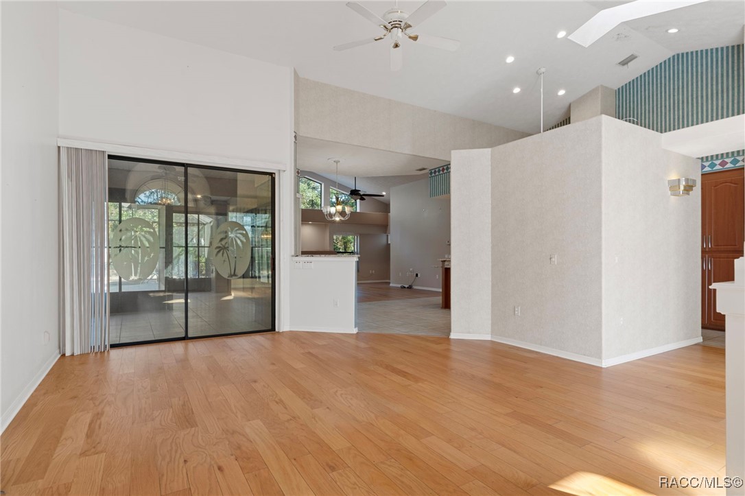 3135 N Buckhorn Drive, Beverly Hills, FL 34465 3135 N Buckhorn Drive, Beverly Hills, FL 34465