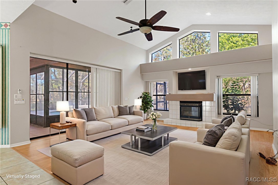 3135 N Buckhorn Drive, Beverly Hills, FL 34465