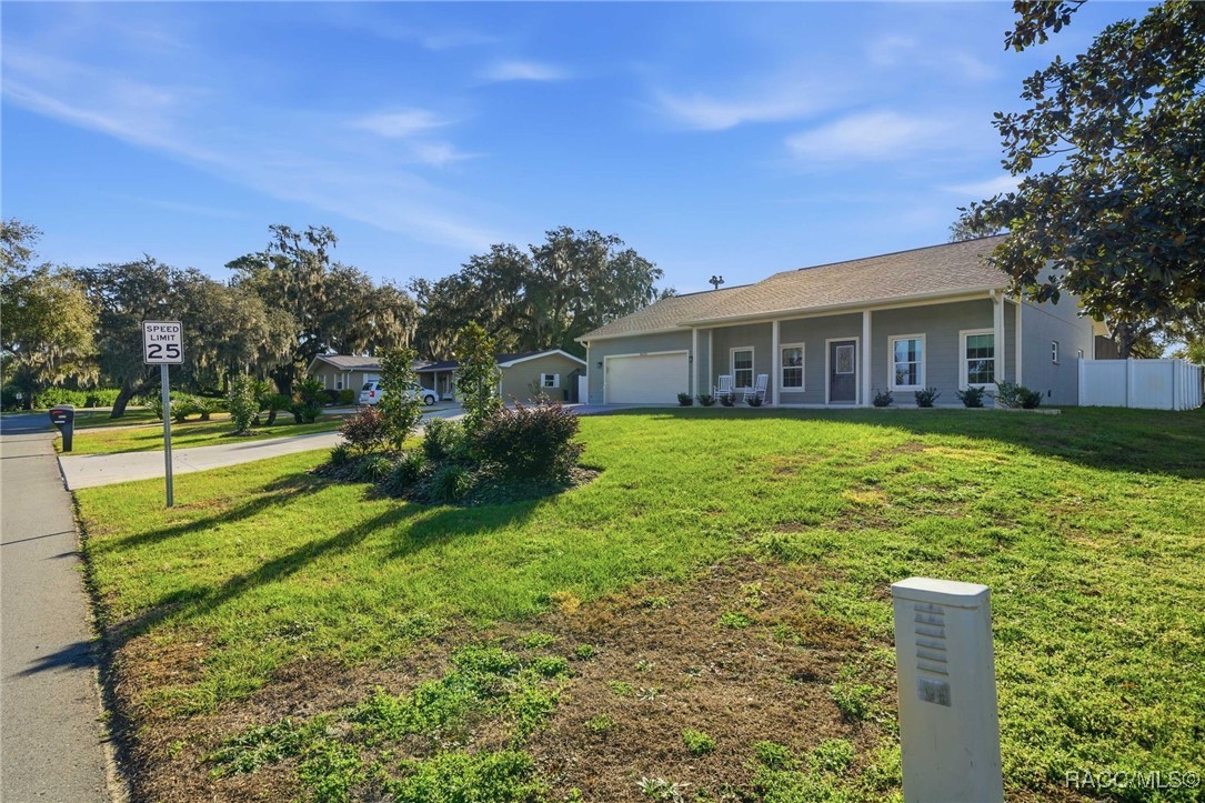 8624 E Cresco Lane, Inverness, FL 34450