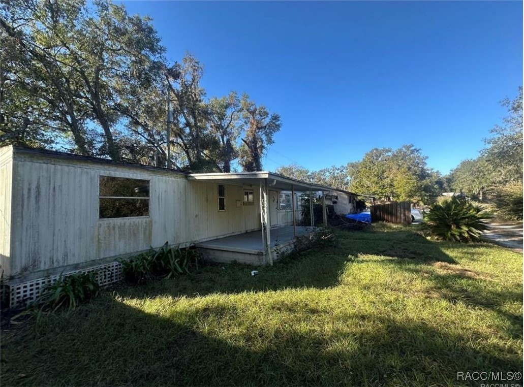8832 E Freeman Court, Floral City, FL 34436