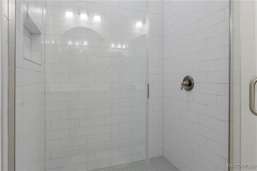5188 N Cliff Drive, Beverly Hills, FL 34465