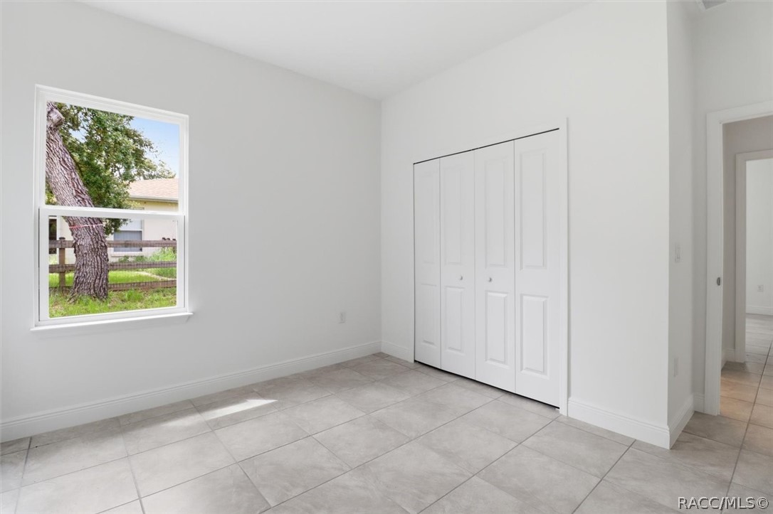 1569 W McNeal Drive, Citrus Springs, FL 34434