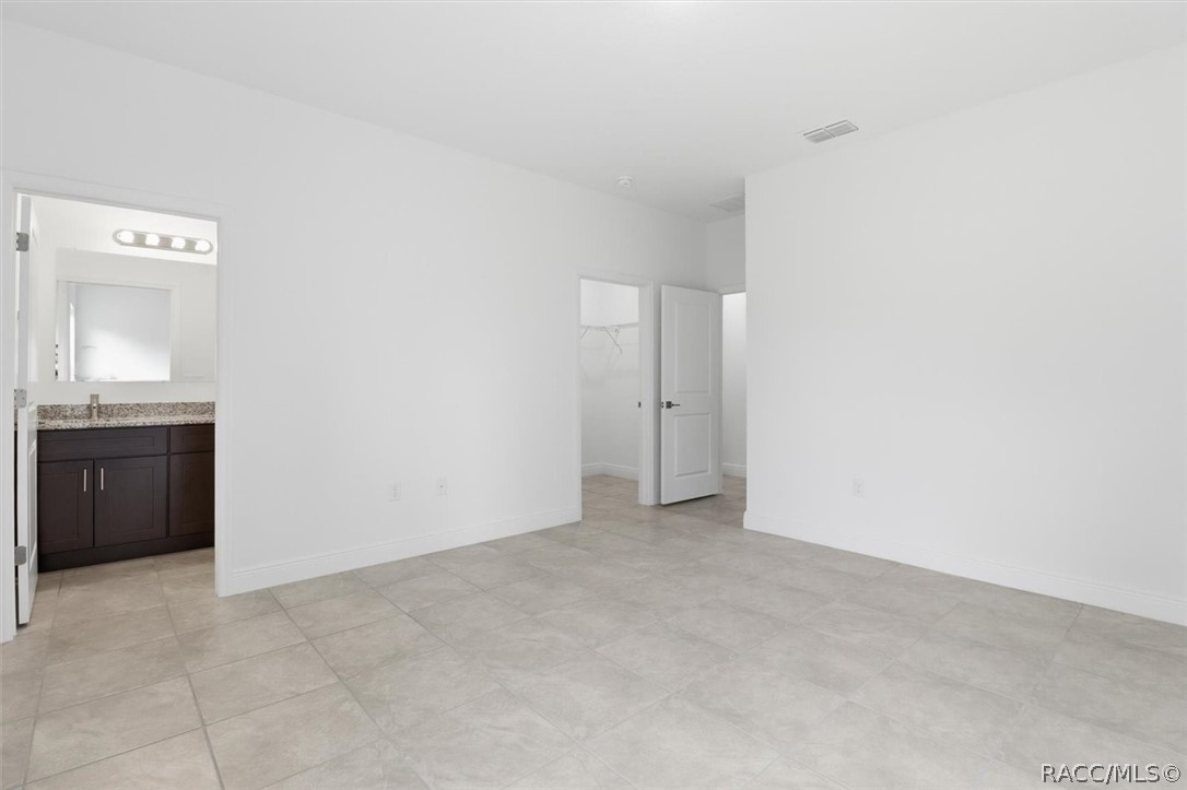 1569 W McNeal Drive, Citrus Springs, FL 34434