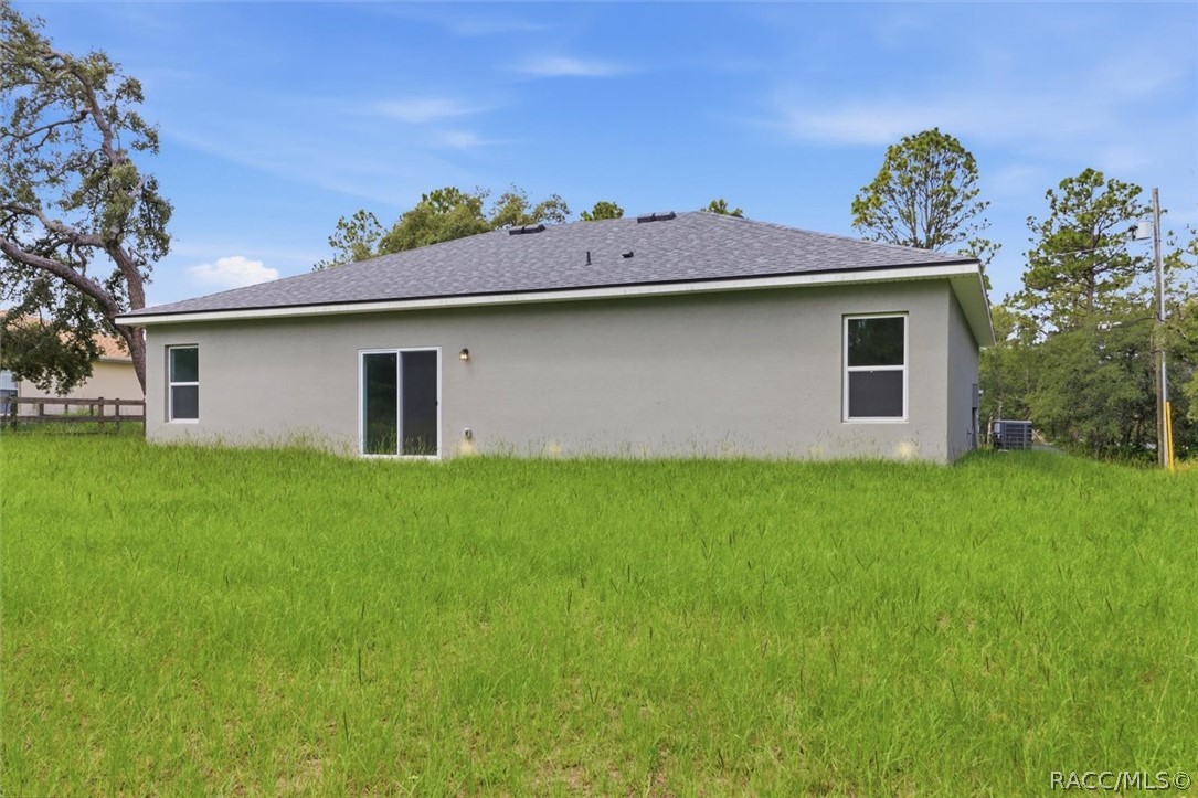 1569 W McNeal Drive, Citrus Springs, FL 34434
