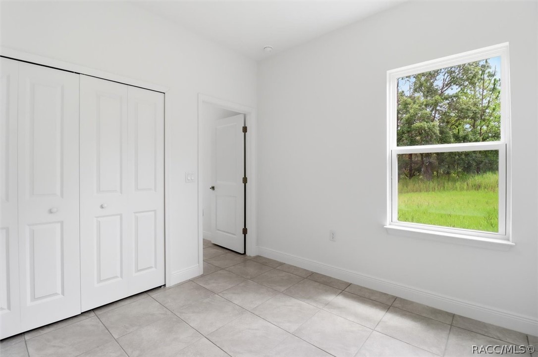 1569 W McNeal Drive, Citrus Springs, FL 34434