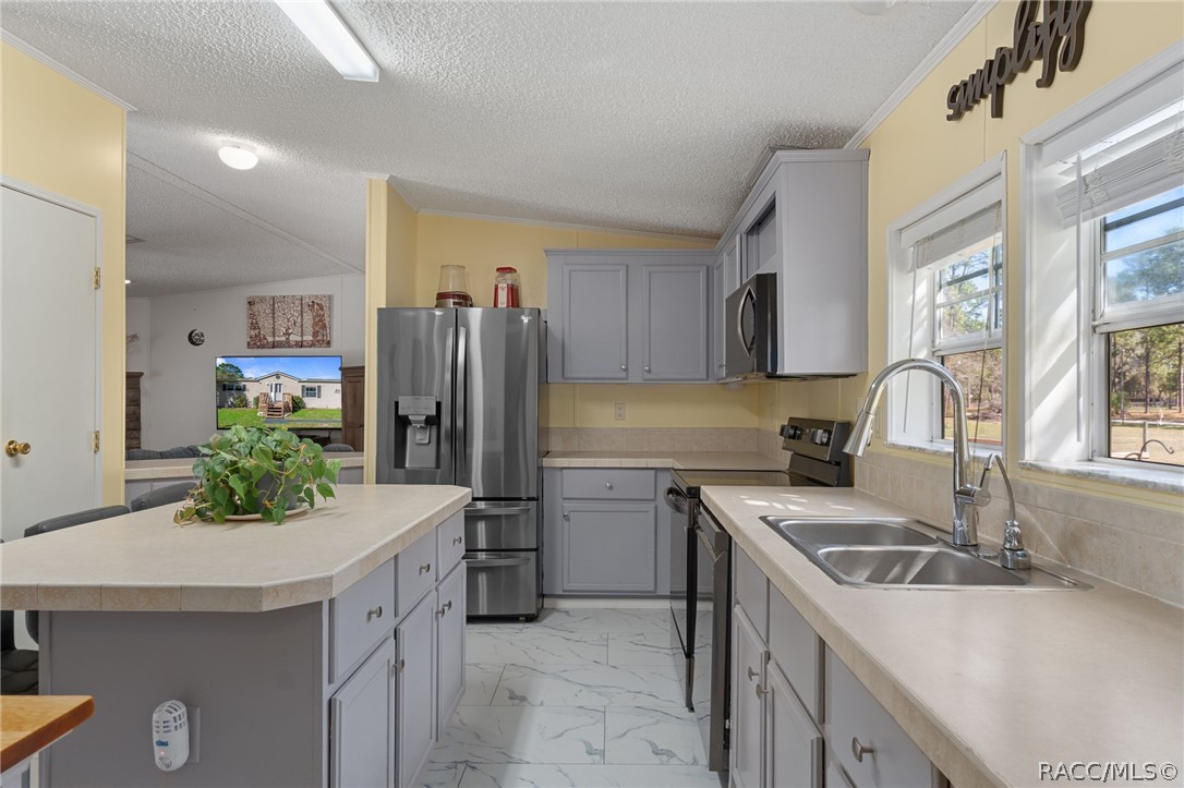 2430 S Wakulla Point, Homosassa, FL 34448