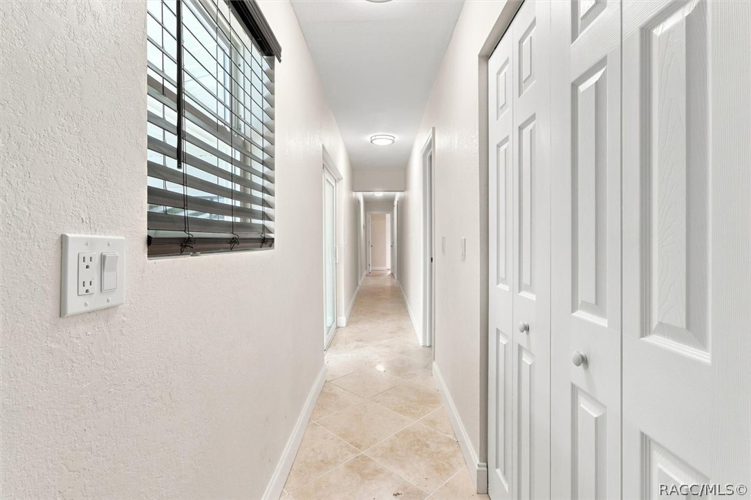 1025 SE 5th Avenue, Crystal River, FL 34429
