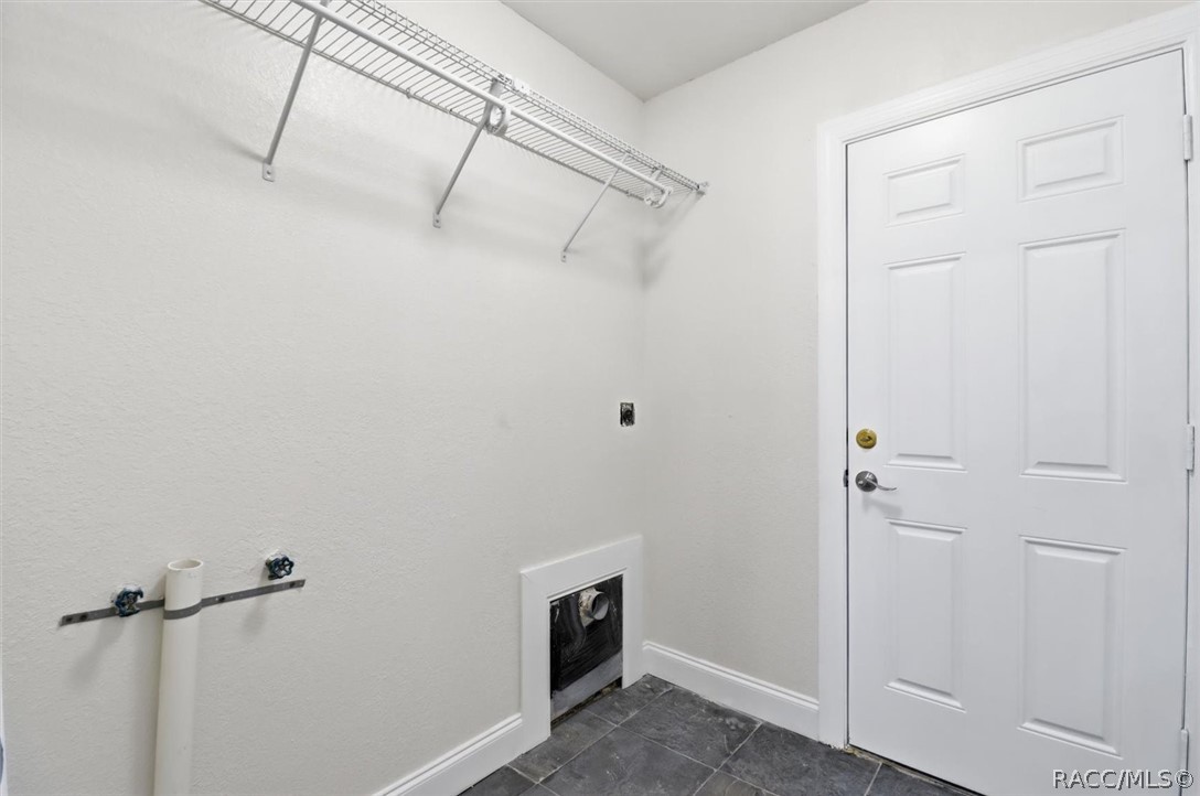 1025 SE 5th Avenue, Crystal River, FL 34429