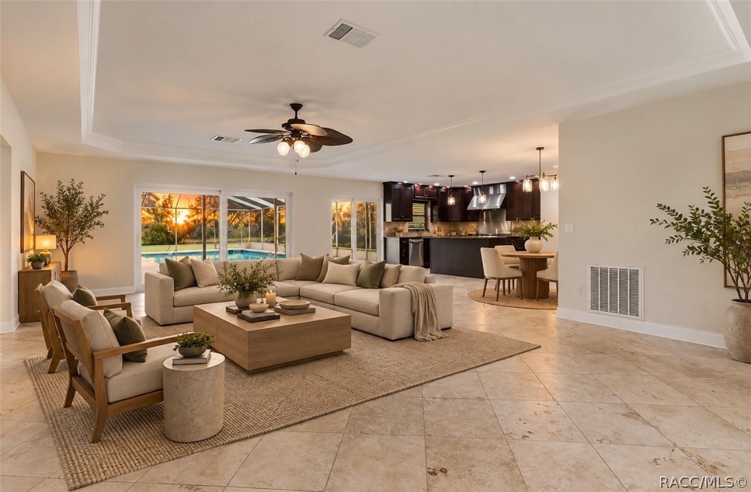 1025 SE 5th Avenue, Crystal River, FL 34429