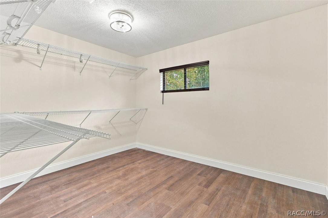 1025 SE 5th Avenue, Crystal River, FL 34429