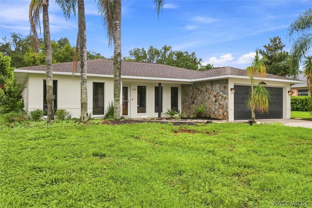 1025 SE 5th Avenue, Crystal River, FL 34429