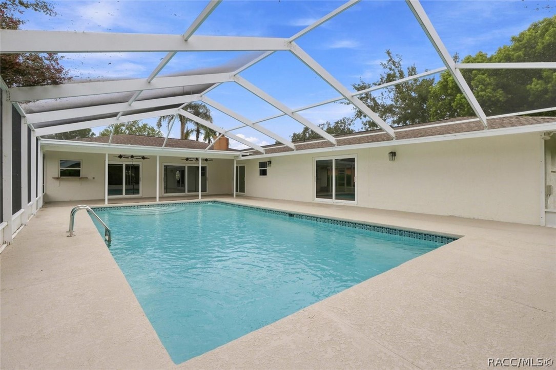 1025 SE 5th Avenue, Crystal River, FL 34429