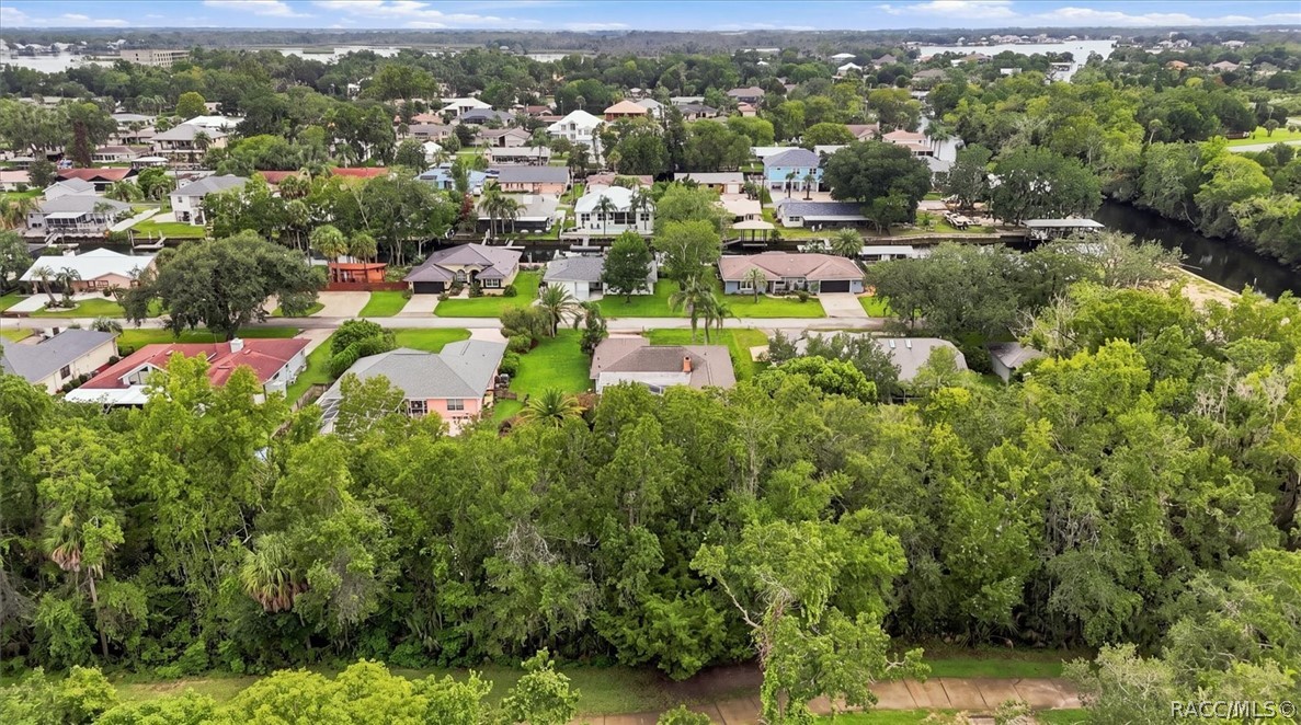 1025 SE 5th Avenue, Crystal River, FL 34429