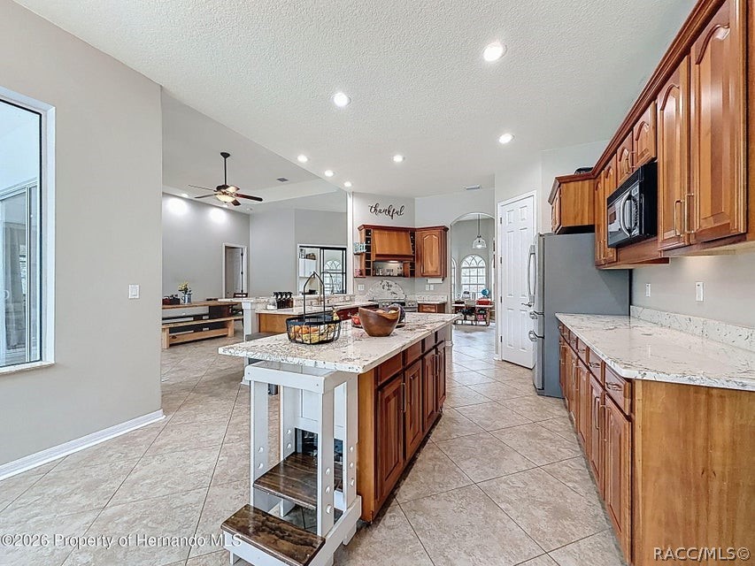 12124 Squeeze Avenue, Brooksville, FL 34614
