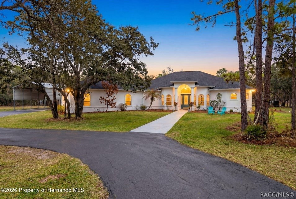 12124 Squeeze Avenue, Brooksville, FL 34614
