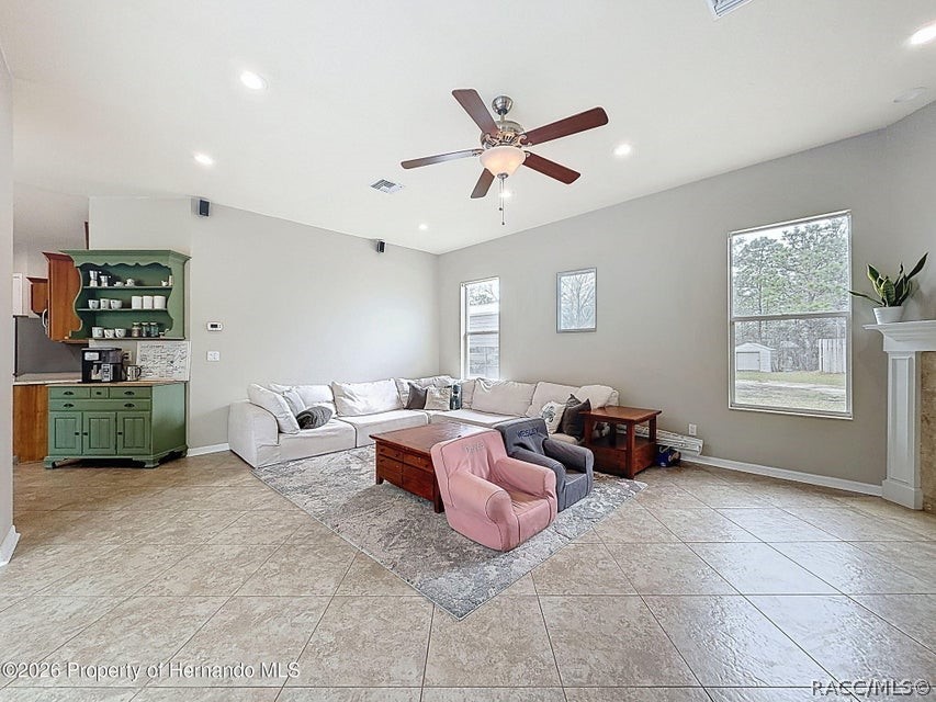 12124 Squeeze Avenue, Brooksville, FL 34614