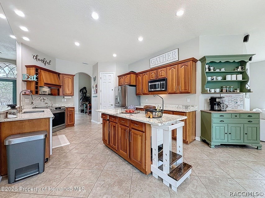 12124 Squeeze Avenue, Brooksville, FL 34614
