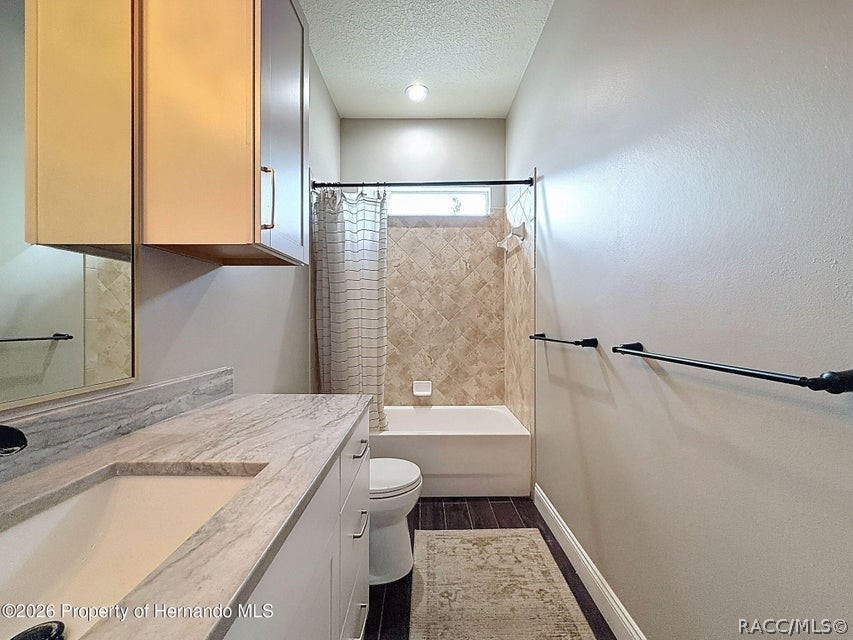 12124 Squeeze Avenue, Brooksville, FL 34614