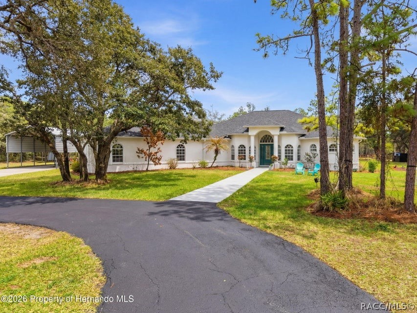 12124 Squeeze Avenue, Brooksville, FL 34614