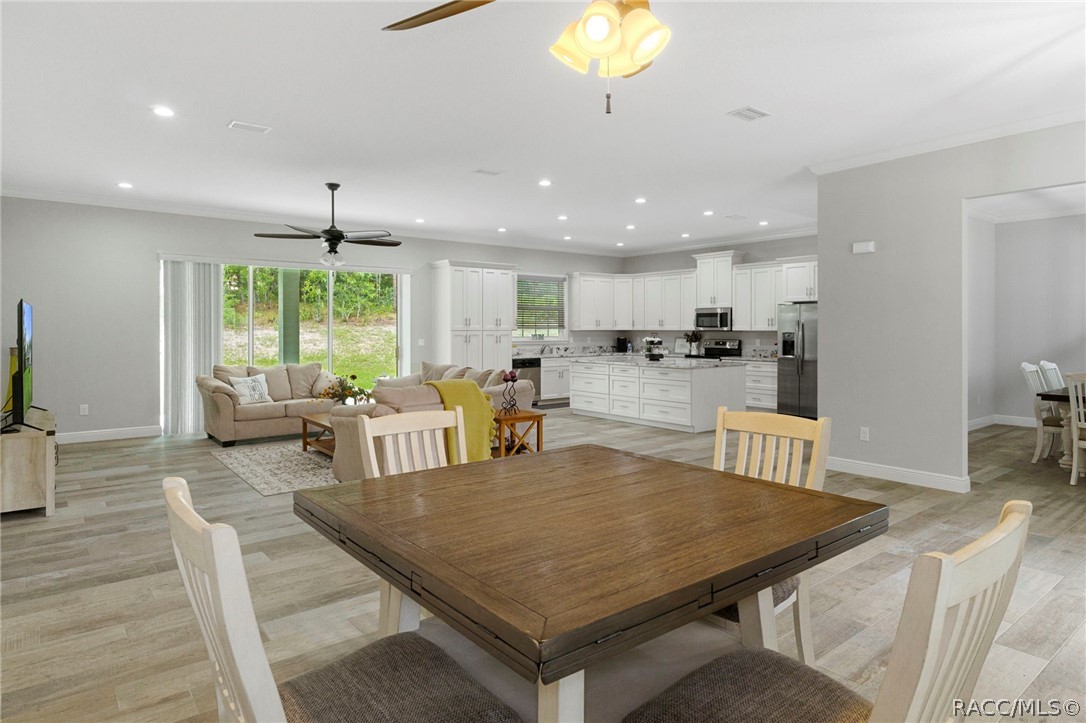 4464 N Elkcam Boulevard, Beverly Hills, FL 34465