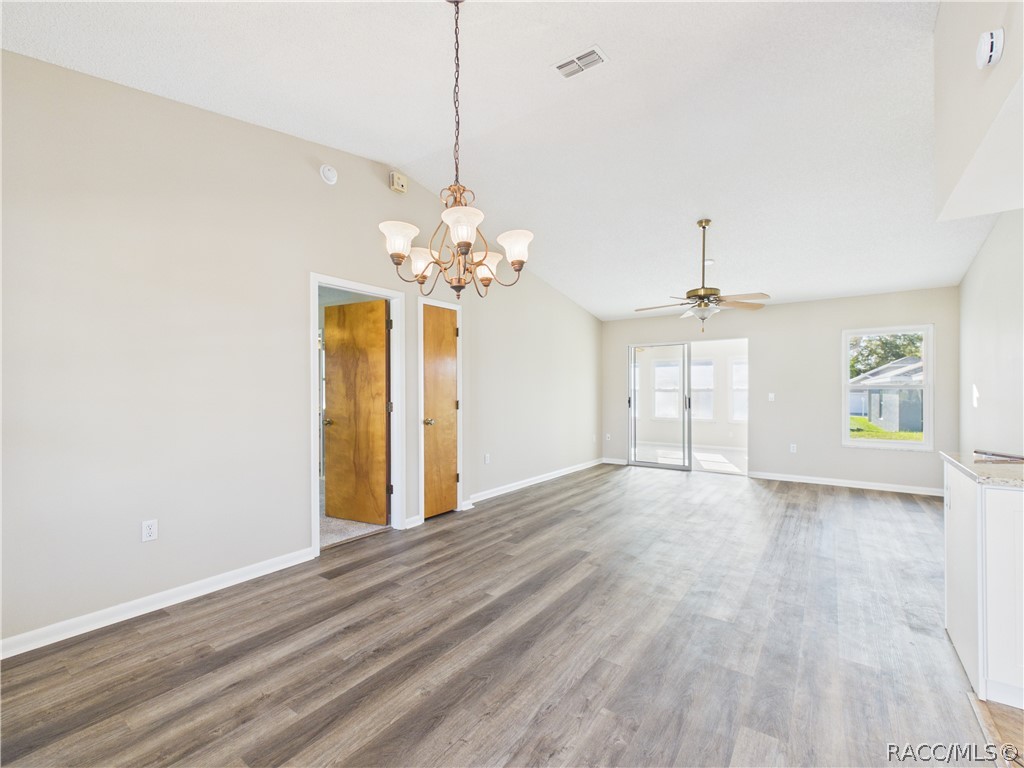 10482 S Clint Loop, Floral City, FL 34436