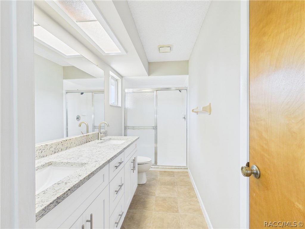 10482 S Clint Loop, Floral City, FL 34436