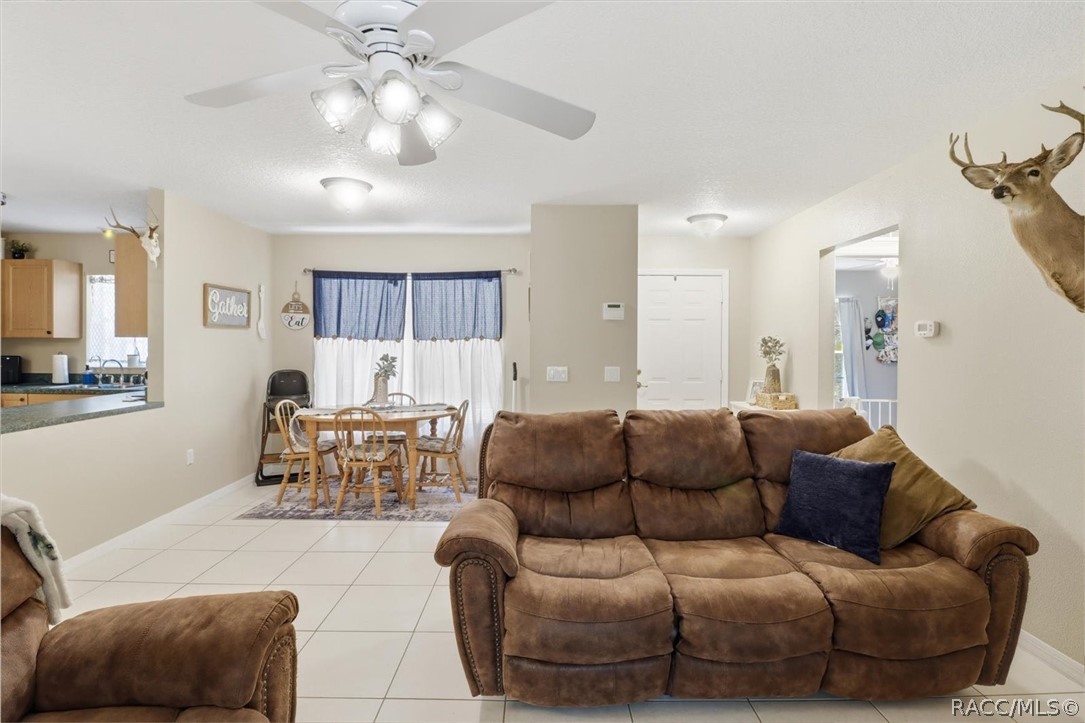 9878 W Riverwood Drive, Crystal River, FL 34428
