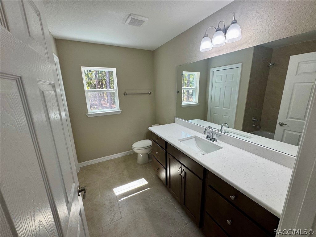 1540 E Artesian Lane, Dunnellon, FL 34434